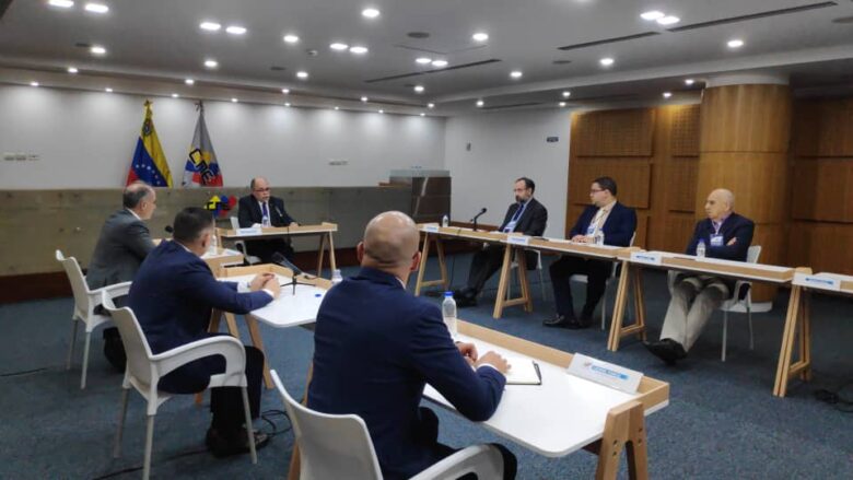 CNE evaluará las “modalidades” para dar asistencia técnica en elección del candidato presidencial opositor