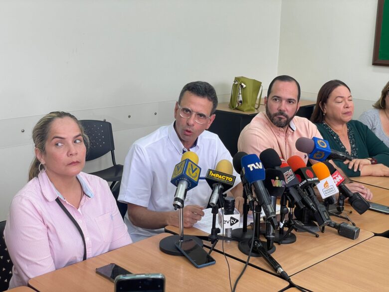 Capriles pide a la comisión unas primarias para venezolanos más vulnerables