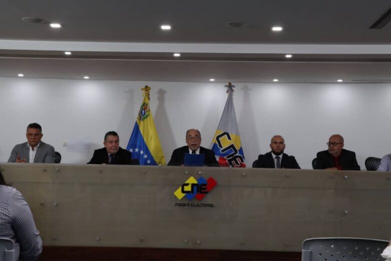 Estos son los rectores que renunciaron al CNE