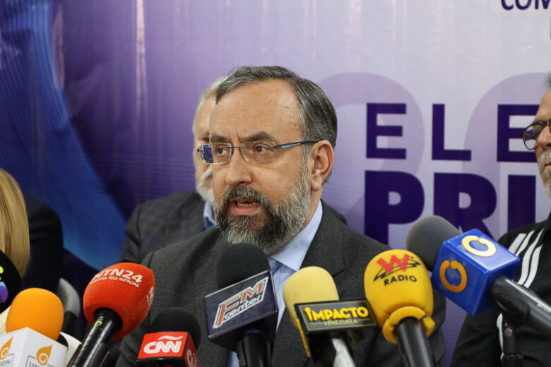 Comisión de Primaria se reunirá con candidatos y partidos para evaluar anuncio del CNE