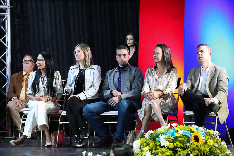 Firma de los candidatos a las primarias al acta del programa mínimo de Gobierno (Mairet Chourio)