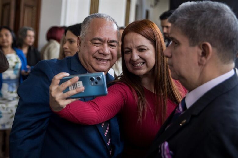Así reaccionaron candidatos y partidos de oposición ante el nuevo CNE