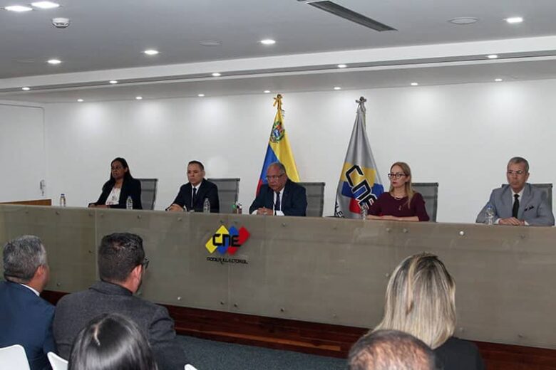 Escenarios que abre propuesta del CNE de mover primaria para el 19 de noviembre, según analistas