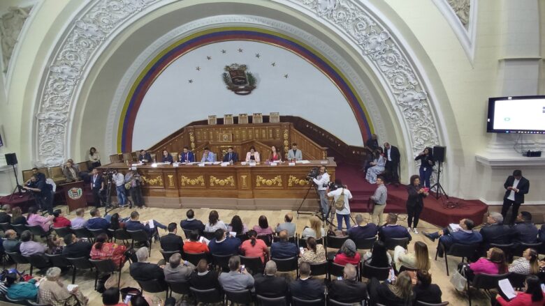 Comisión de Diálogo para reformas electorales tiene 15 días sin reunirse