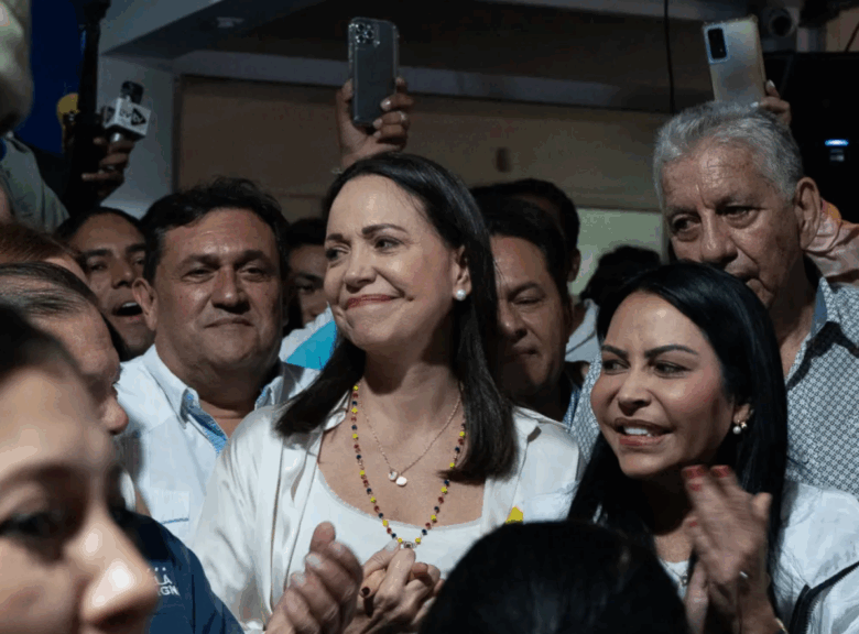 Electores de oposición esperan estrategia ganadora