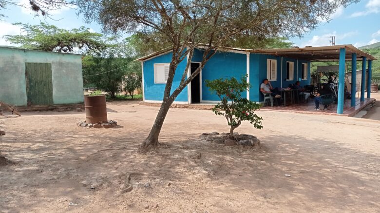 La casa azul de Bobare donde se venció el miedo