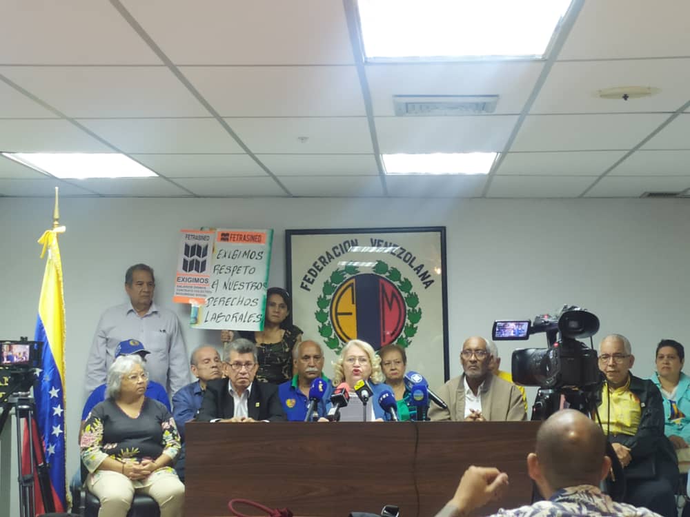 Docentes convocan a jornada nacional de protestas y asambleas este 22 de abril