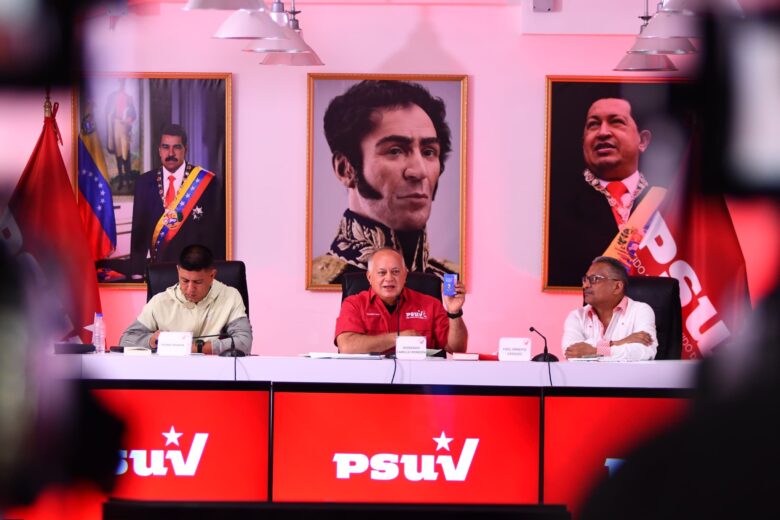 Cabello a María Corina: 10 días antes de las elecciones no se pueden cambiar candidaturas