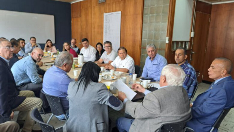 Reunion PUD Rosales