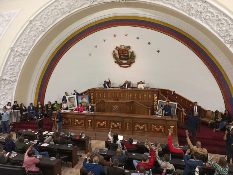 ¿Las reformas a las leyes electorales son posibles antes del 15 de diciembre? Lo que se maneja en la comisión de diálogo