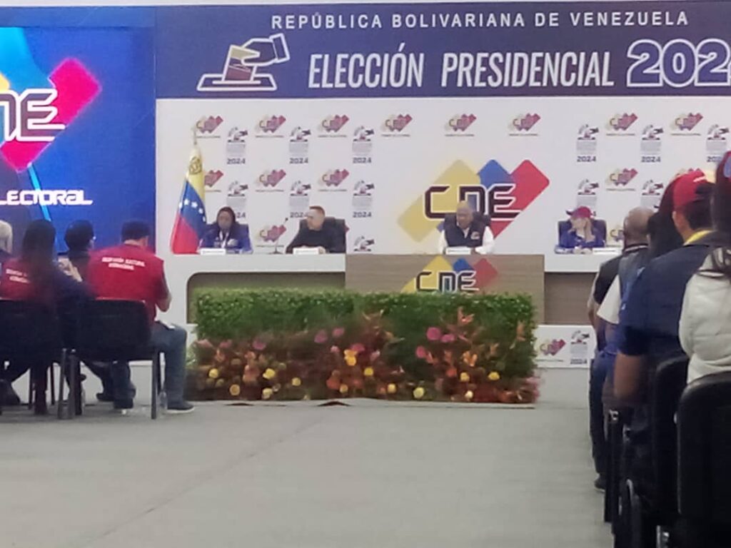 Los resultados electorales no estuvieron para el cumpleaños de Chávez