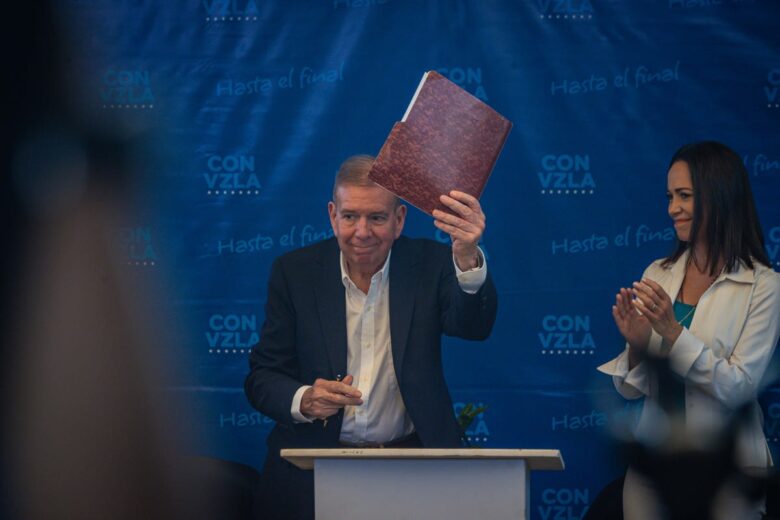 Bloque opositor se compromete a comenzar un proceso para la "democratización" de Venezuela