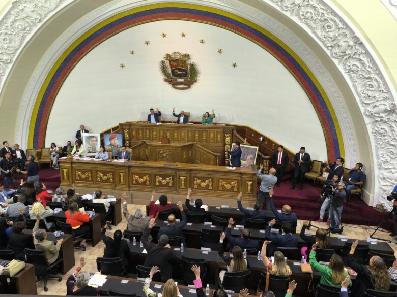Chavismo cierra 2024 con elección de 15.000 jueces de paz: conozca el proceso 