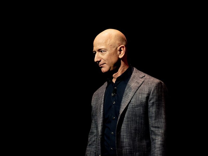 Jeff Bezos ordena al Washington Post publicar a diario opiniones en apoyo al libre mercado