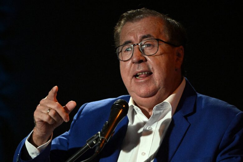 Reiteró compromiso con la restitución de la democracia