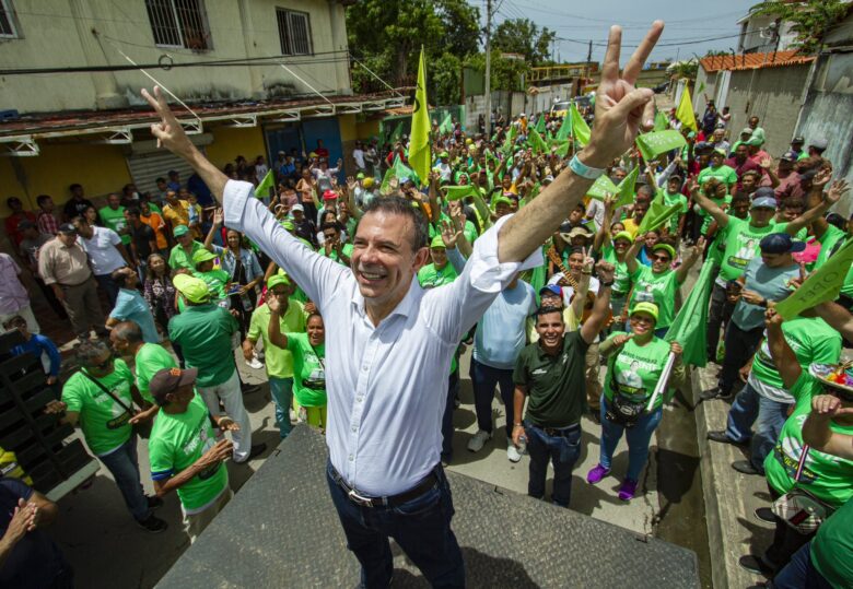 Las lecturas del nombramiento de Roberto Enríquez al frente de la Plataforma Unitaria Democrática 