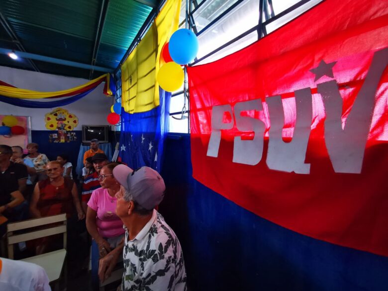 Con baja asistencia y una lista preelaborada: así postularon candidatos en asamblea de base del Psuv en Caracas 