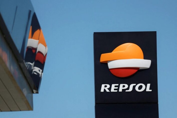 Repsol pretende triplicar su producción de petróleo en tres años ...