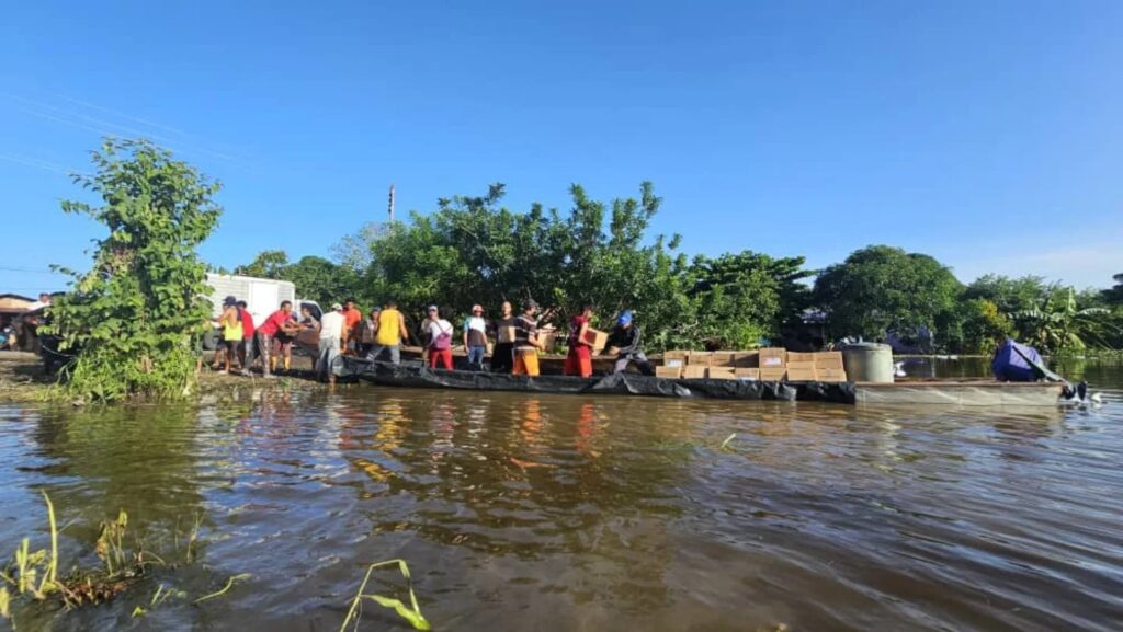 Entregan ayuda a comunidades indígenas afectadas por lluvias en Apure