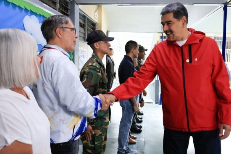 Maduro agradece a cuerpos de seguridad y la Fanb por "llegar al 27 de julio sin un incidente"