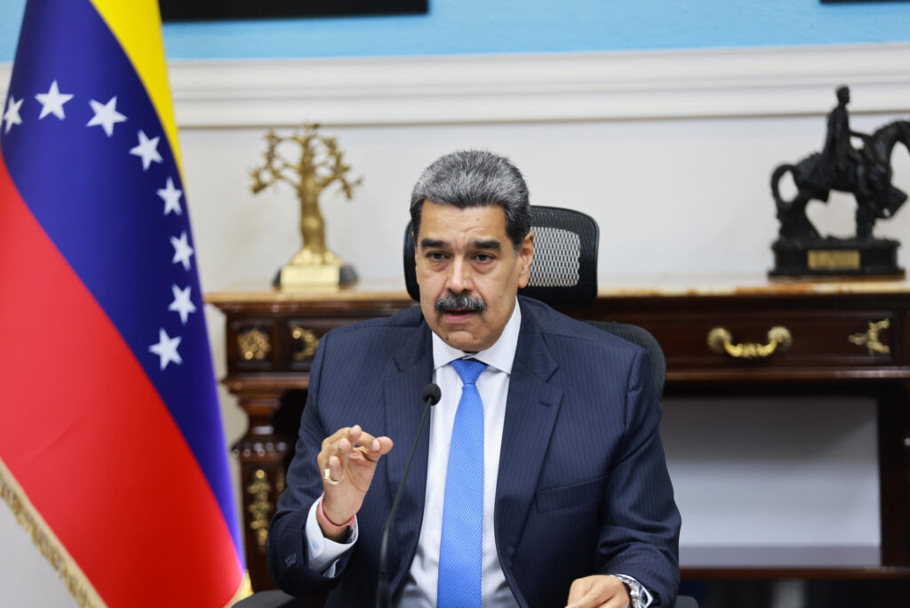 Maduro llama a «nueva oposición» a «pasar la página de tantos capítulos horribles»