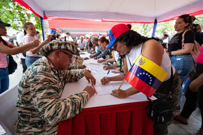 Maduro ordena una segunda ronda de alistamiento en la Milicia Bolivariana