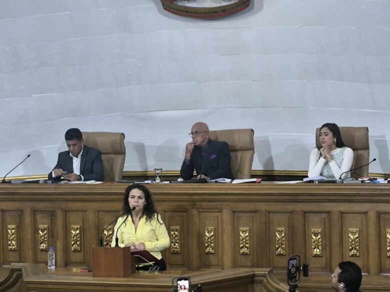 AN declara persona non grata a primera ministra de Trinidad y Tobago: “Es una basura de gobierno”, dice Jorge Rodríguez 