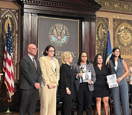 Activistas venezolanas reciben el Premio Hillary Rodham Clinton 2025 por su lucha por los presos políticos