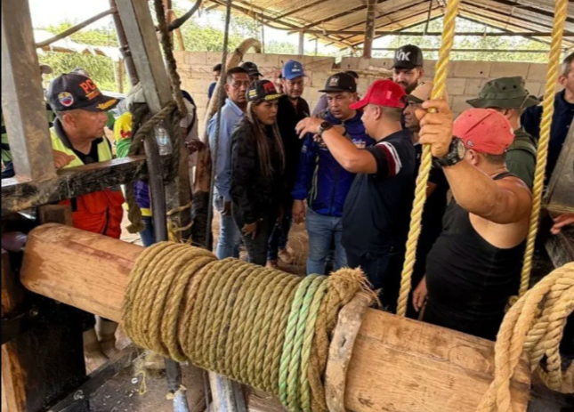 Solo han podido rescatar dos de los 14 cadáveres de mineros en El Callao