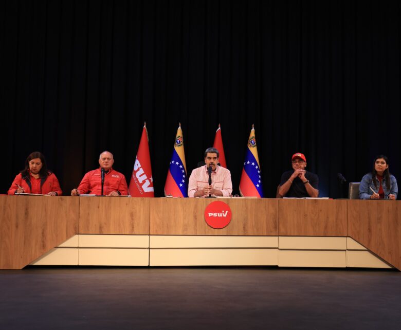 Maduro ordena cambios en la estructura de dirección del Psuv 