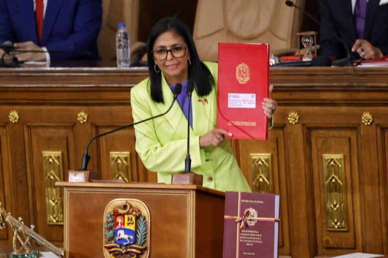 Gobierno encargado anuncia creación de fondos para el área social, servicios y mejorar salarios