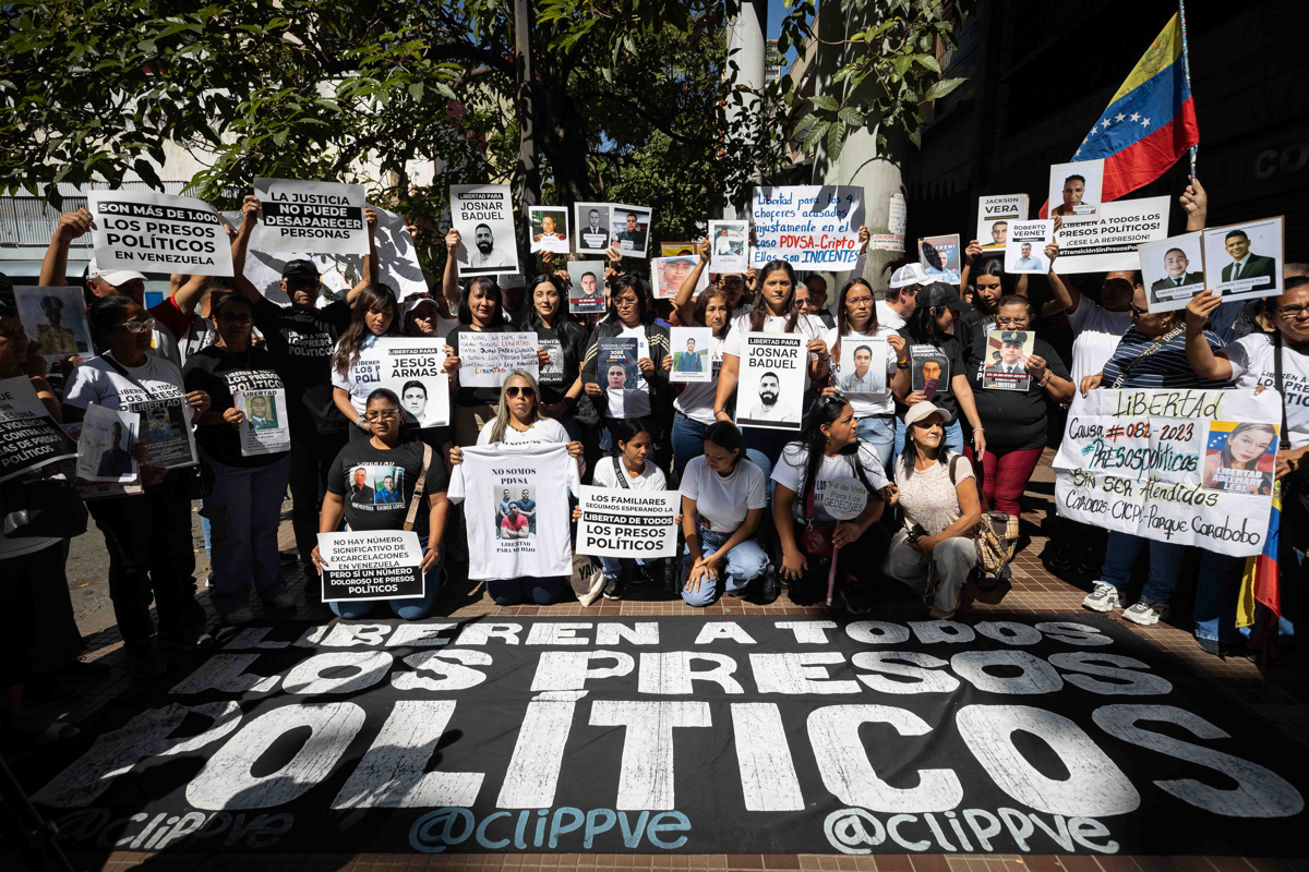 Cover image for Jorge Rodríguez anuncia que más de 11.000 personas con medidas sustitutivas serán atendidas y se evaluarán indultos