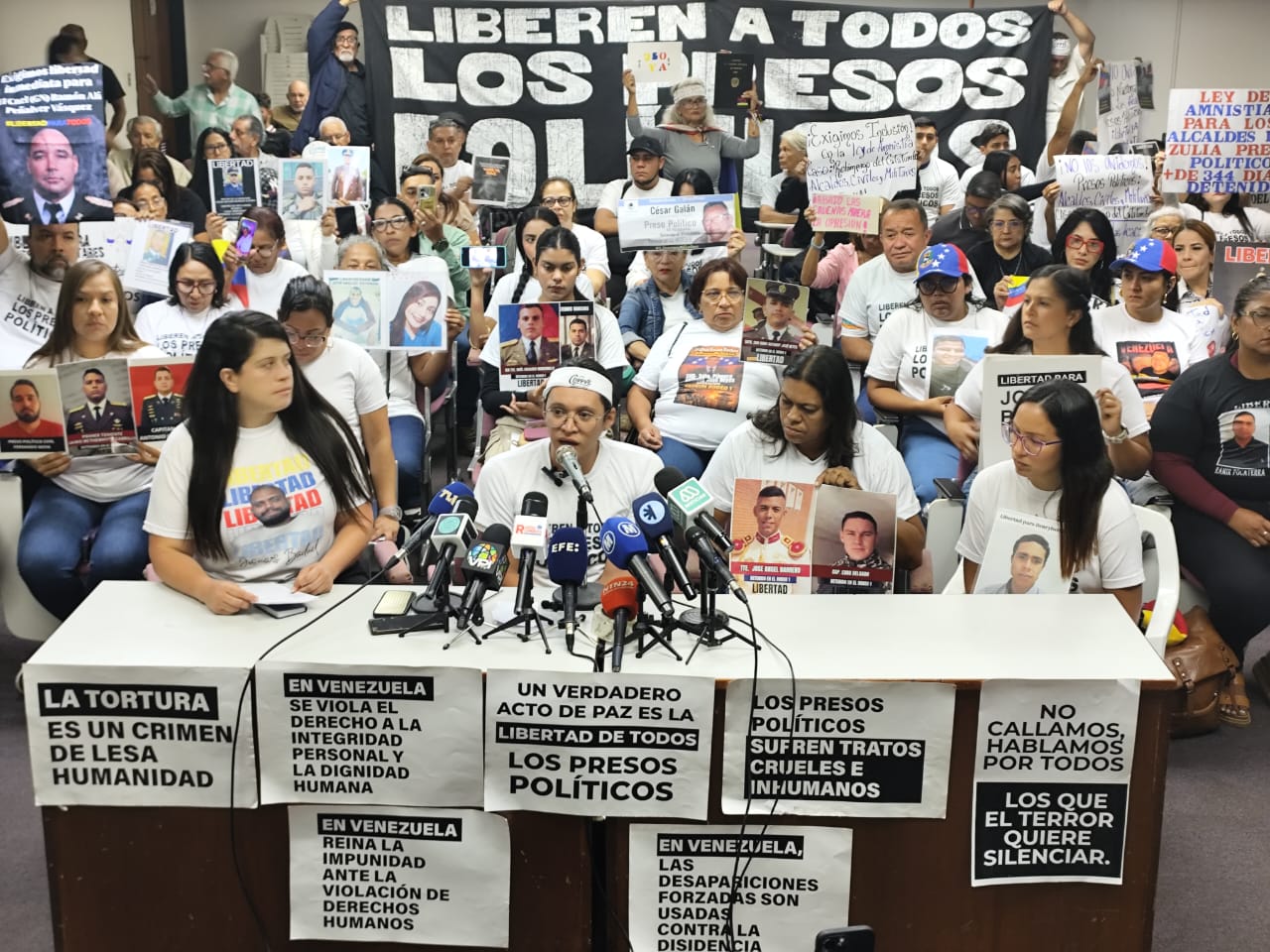 Clippve denuncia que 300 presos políticos en El Rodeo I mantienen huelga de hambre y sed