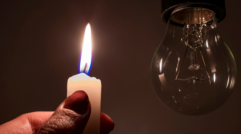 Apagones y fluctuaciones eléctricas afectan varias zonas de Caracas este jueves