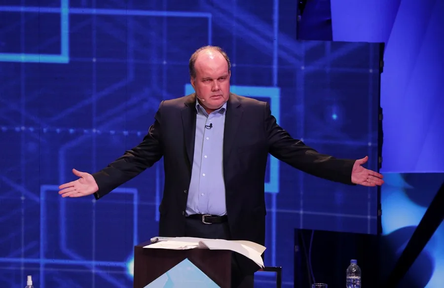 Candidato presidencial de Perú promete deportar migrantes venezolanos