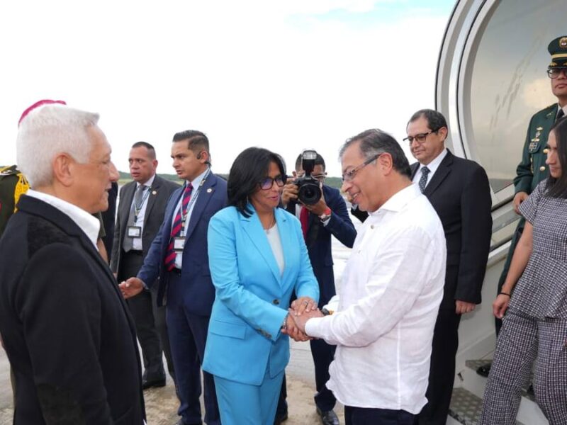 Petro anuncia que su reunión con Delcy Rodríguez se centrará en la seguridad fronteriza