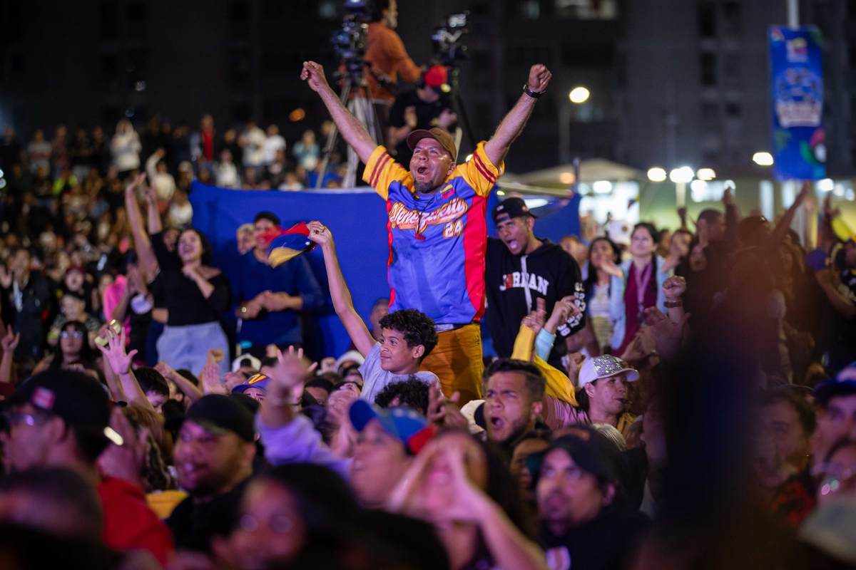 CLÁSICO MUNDIAL BÉISBOL: VENEZUELA VS REPÚBLICA DOMINICANA