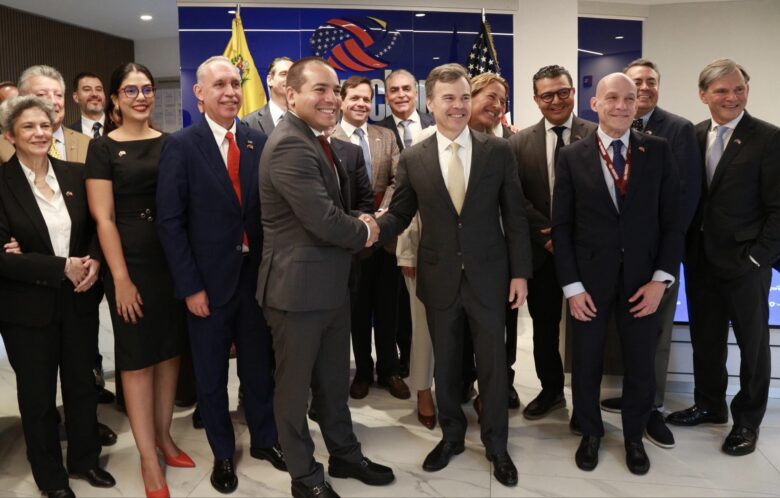 John Barrett, el ojo de Washington en Caracas": ¿Viene a normalizar o a fiscalizar el plan de tres fases? 