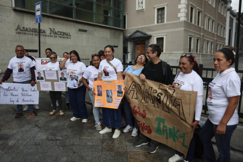 Desmontar el entramado de leyes que sirven para la represión política: paso necesario para la transición que demandan ONG 