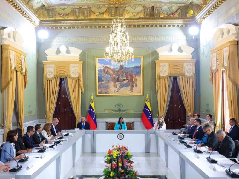 Delcy Rodríguez instala comisión para consulta nacional de la reforma judicial