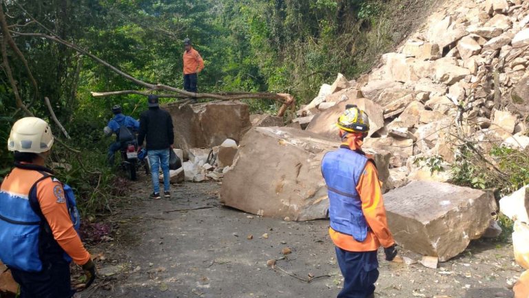 Autoridades en alerta por lluvias y presencia de vaguada cerca de Venezuela