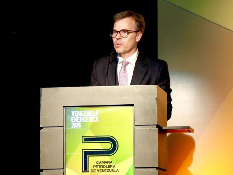 John Barrett destaca el rol del sector privado en la recuperación energética de Venezuela