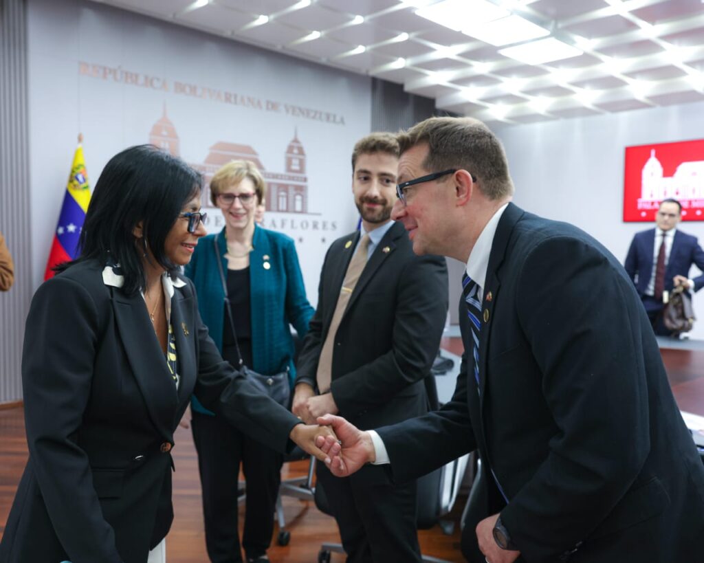 Delcy Rodríguez quiere una relación «a largo plazo» entre Venezuela y Estados Unidos