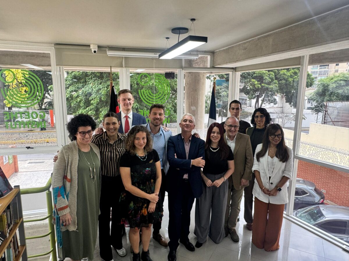 Embajada de Francia y Goethe-Institut firman renovación de convenio cultural en Caracas