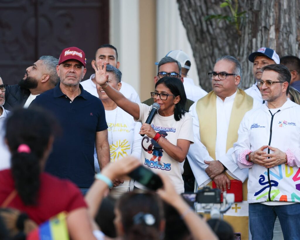 Gobierno cierra “peregrinación contra sanciones” el 1° de mayo con megaconcierto, mientras trabajadores esperan aumento de salario