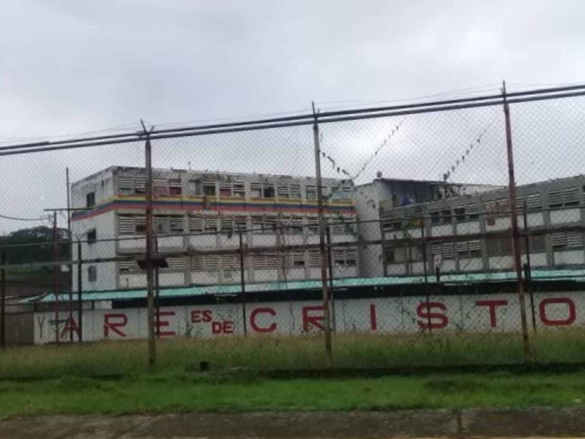 Ministerio Penitenciario afirma que 5 reclusos de Yare III murieron en medio de una riña colectiva