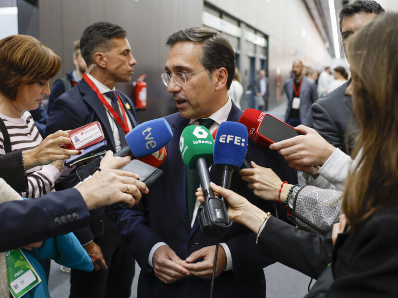 Gobierno español califica de error el desplante de María Corina Machado a presidente Pedro Sánchez