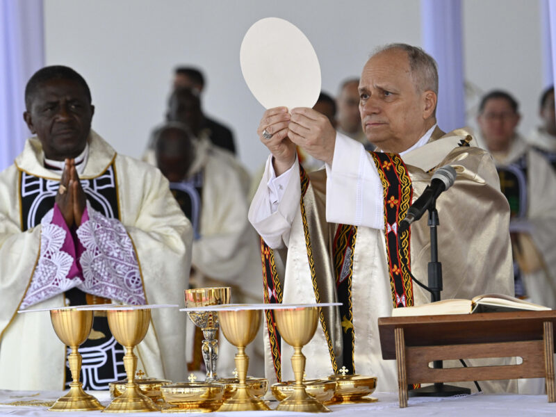 El papa desde Camerún: «El mundo está siendo destruido por unos pocos tiranos»