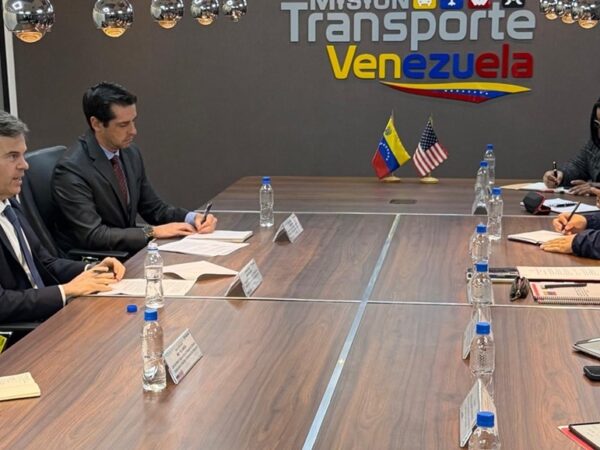 Venezuela y EEUU buscan ampliar la conectividad aérea y las exportaciones de energía